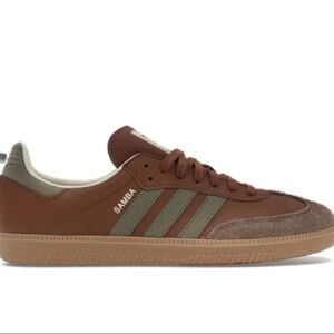 NEVER WORN women’s 9 brown + green sambas